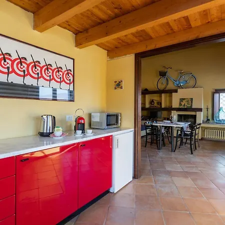 Charming With Private Pool In Villa Vesime